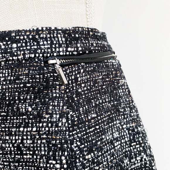 H&M Black/White/Cream Tweed Mid-Rise Skirt with Leather Pocket Detail - Picture 4 of 10